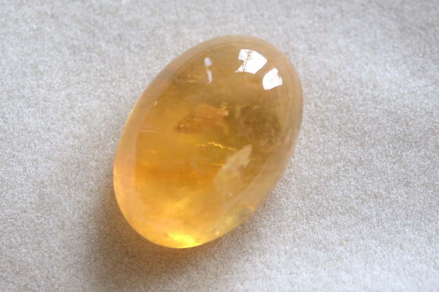 シトリン【25】ルース・カボション（17×11.5mm）