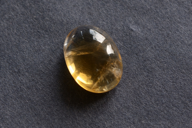 シトリン【31】ルース・カボション（19×13.5mm）