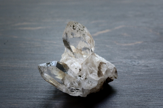 ヒマラヤ・ガネーシュヒマール産水晶　ポイント/クラスター原石【4】 （50×47×41mm）