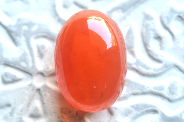 カーネリアン【21】ルース・カボション　（16.5×12mm）