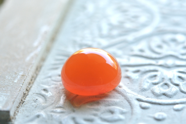 カーネリアン【29】ルース・カボション　（14×14mm）