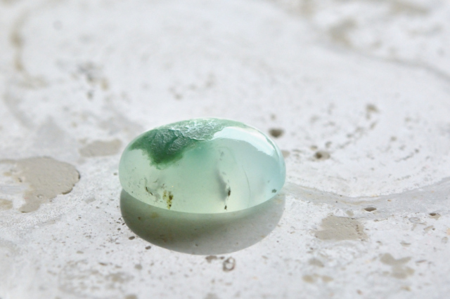 クリソプレーズ【60】ルース・カボション　（16.5×12.5mm）