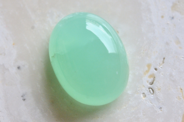 クリソプレーズ【61】ルース・カボション　（19×12.5mm）