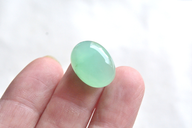 クリソプレーズ【61】ルース・カボション　（19×12.5mm）