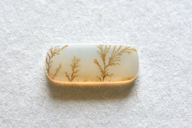 デンドリティックアゲート【18】ルース・カボション　（17×7.5mm）