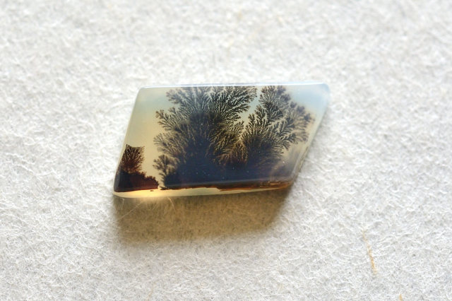 デンドリティックアゲート【22】ルース・カボション　（14.5×6.5mm）