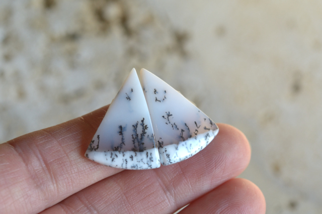 デンドライトオパール　ペア【27】ルース・カボション（22.5×16.5mm）