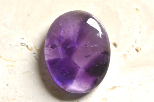 トラピッチェアメジスト（ファントム）【2】ルース・カボション　（22.5×18mm）