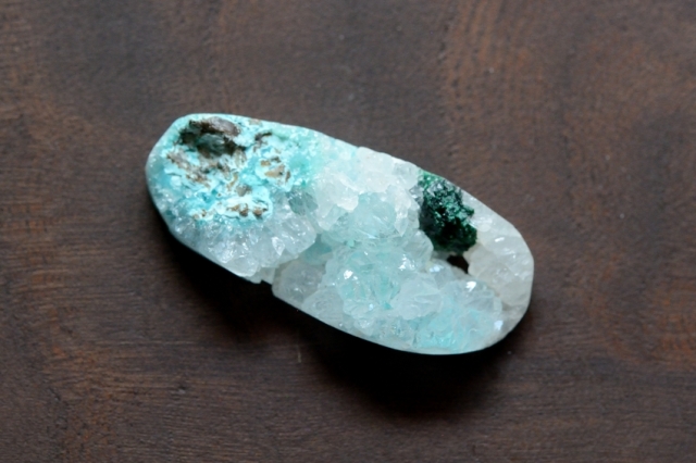 ジェムシリカ・ドゥルージー【11】　天然石ルース・カボション　（32×14mm）