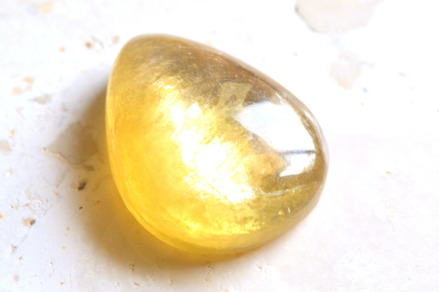 ゴールデンマイカ(ゴールデンレピドライト）【10】ルース・カボション（25×20.5mm）