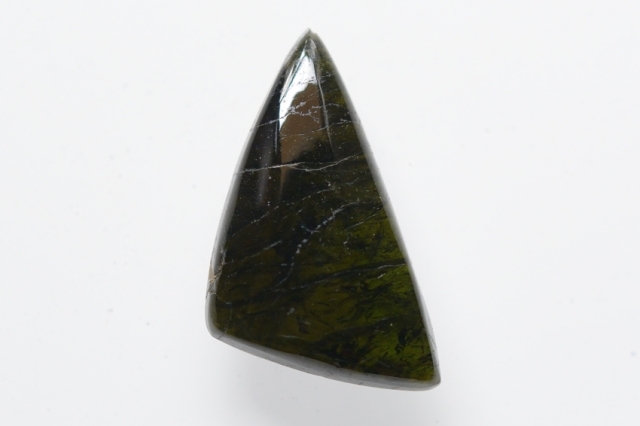 グリーントルマリン【5】天然石ルース・カボション（31×19mm）