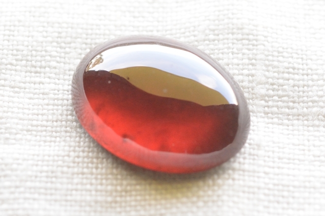 ヘソナイト（オレンジガーネット）【13】　天然石ルース・カボション（20×15mm）