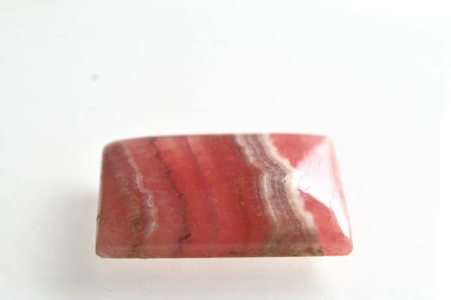 インカローズ（ロードクロサイト）【8】ルース・カボション（27.5×20mm）
