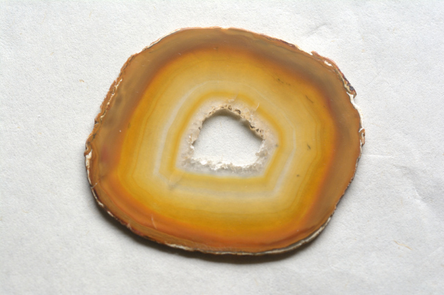 イリスアゲート【21】ルース・カボション（68.5×57.5mm）