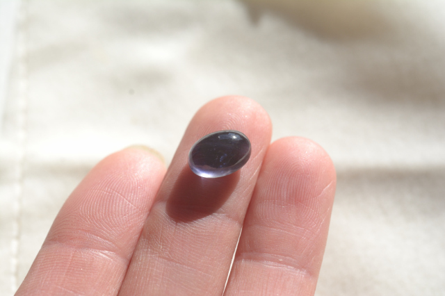アイオライト【43】ルース・カボション（10.5×7.5ｍｍ）