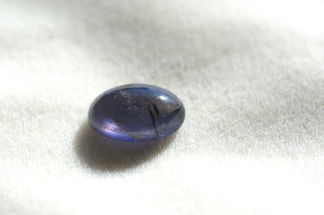 アイオライト【45】ルース・カボション（10.5×8ｍｍ）