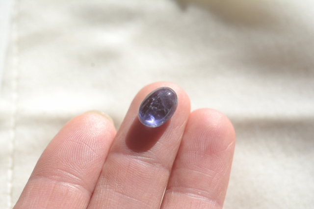 アイオライト【47】ルース・カボション（11×7.5ｍｍ）