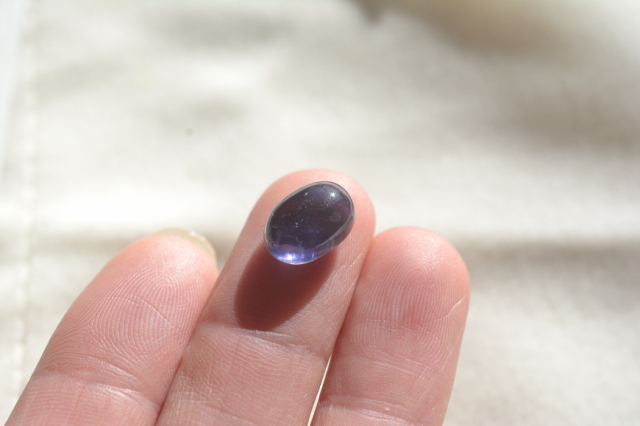 アイオライト【49】ルース・カボション（11×7.5ｍｍ）