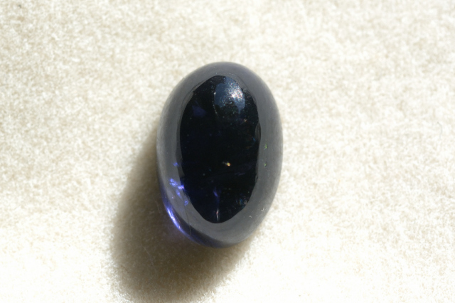 アイオライト【50】ルース・カボション（11×7.5ｍｍ）