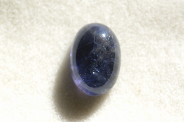 アイオライト【51】ルース・カボション（10.5×7.5ｍｍ）