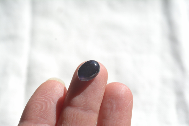 アイオライト【55】ルース・カボション（10.5×7.5ｍｍ）