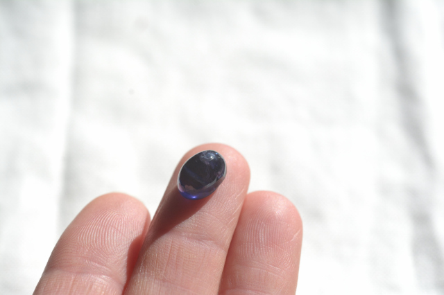 アイオライト【61】ルース・カボション（10.5×7.5ｍｍ）