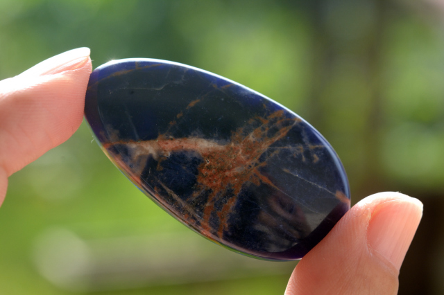 インペリアルソーダライト【20】ルース・カボション（43.5×22.5mm）