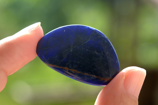 インペリアルソーダライト【22】ルース・カボション（32.5×21mm）