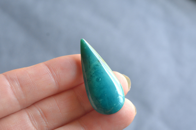 アリゾナ産ジェムシリカ【5】ルース・カボション（35.5×15.5mm）