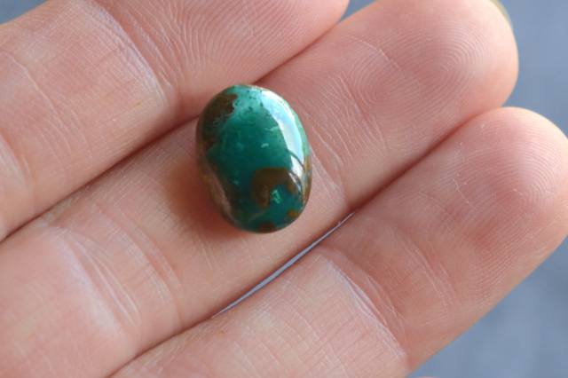 アリゾナ産ジェムシリカ【16】ルース・カボション（13×9.5mm）