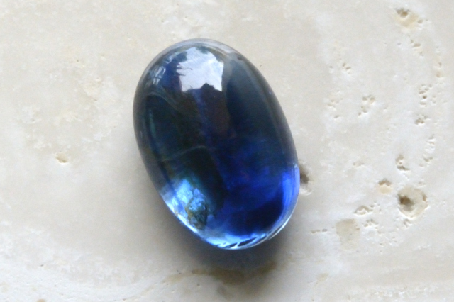 ネパール産カイヤナイト【56】ルース・カボション（12.5×8.5mm）