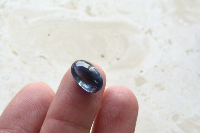 ネパール産カイヤナイト【56】ルース・カボション（12.5×8.5mm）