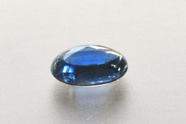 ネパール産カイヤナイト【59】ルース・カボション（10.5×7.5mm）