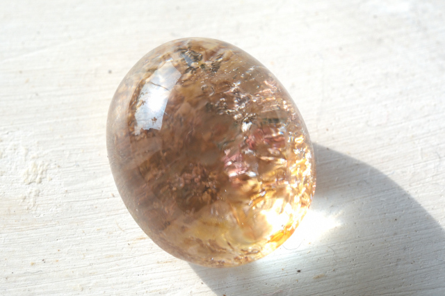 ガーデンクォーツ【32】　ルース・カボション（20×16.5mm）