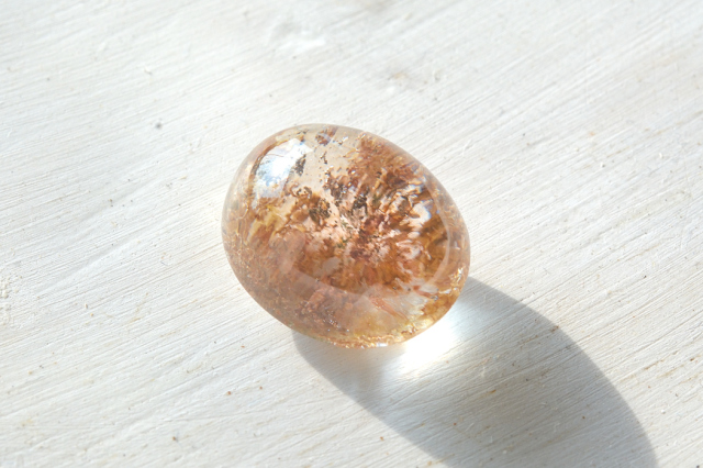 ガーデンクォーツ【32】　ルース・カボション（20×16.5mm）
