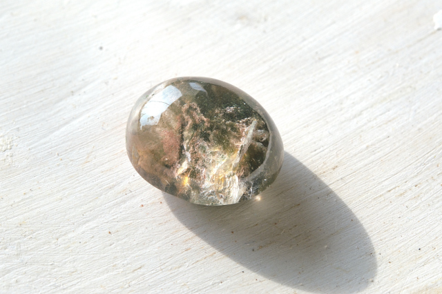 ガーデンクォーツ【33】　ルース・カボション（21×17.5mm）