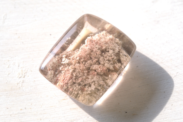 ガーデンクォーツ【39】　ルース・カボション（18.5×15mm）