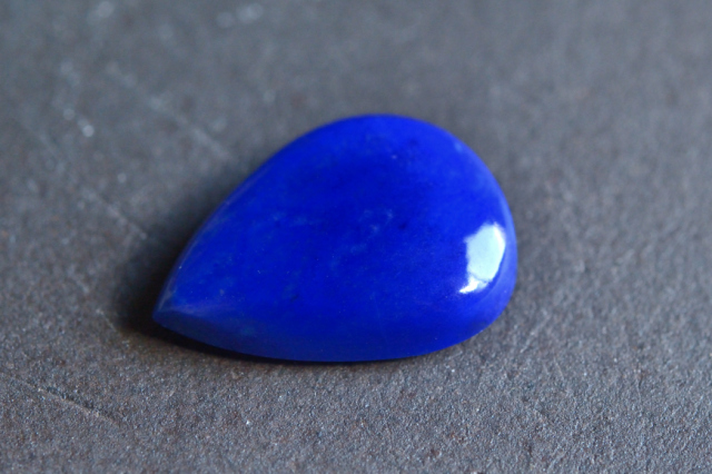 ラピスラズリ【2】　ルース・カボション（19.5×15mm）