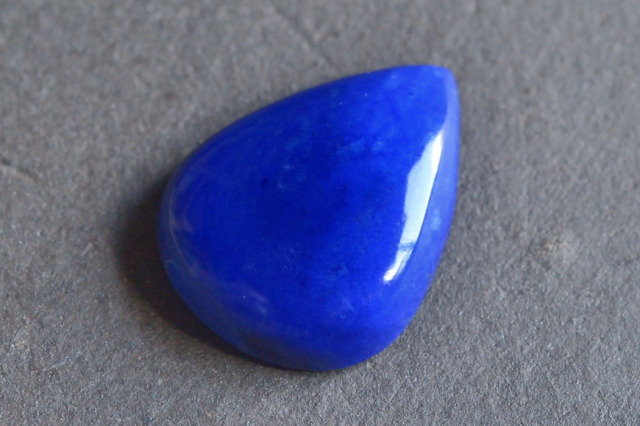 ラピスラズリ【2】　ルース・カボション（19.5×15mm）