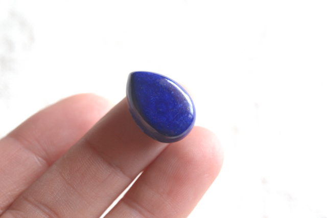 ラピスラズリ【29】　ルース・カボション（18×13mm）