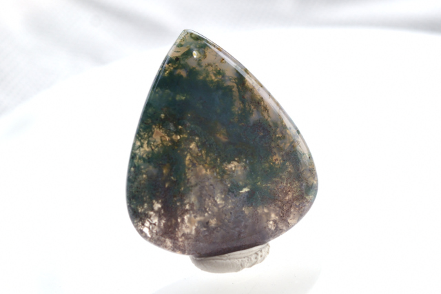 モスアゲート（穴あき）【17】　ルース・カボション（35.5×31mm）