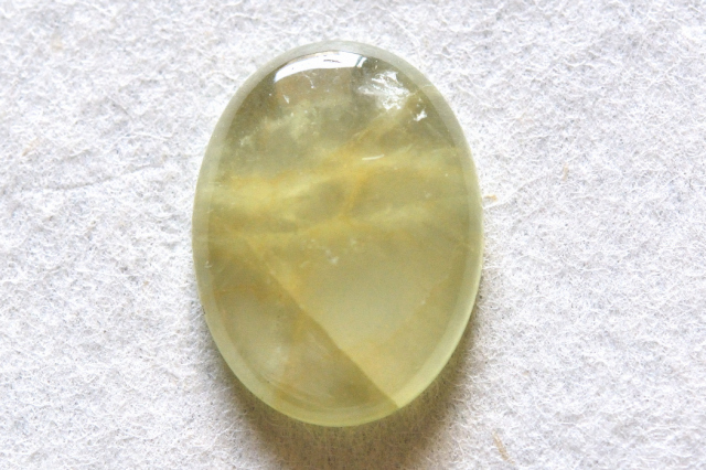 グリーンベリル【5】ルース・カボション（16×12mm）