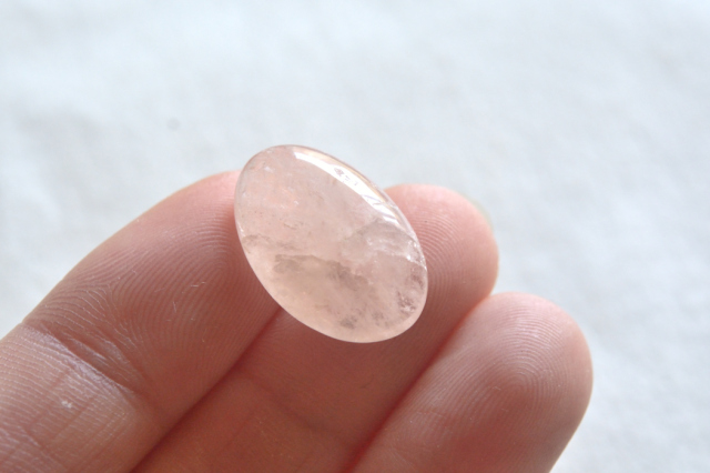 モルガナイト【11】ルース・カボション（18×13mm）