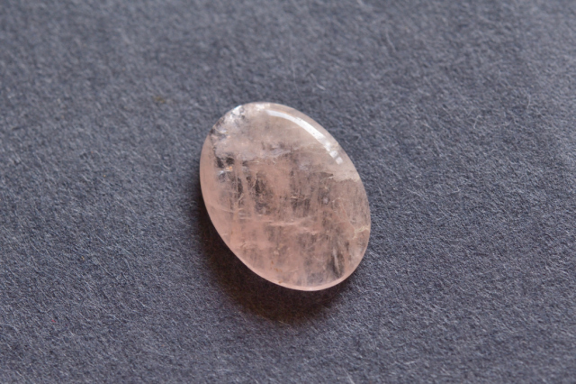 モルガナイト【11】ルース・カボション（18×13mm）