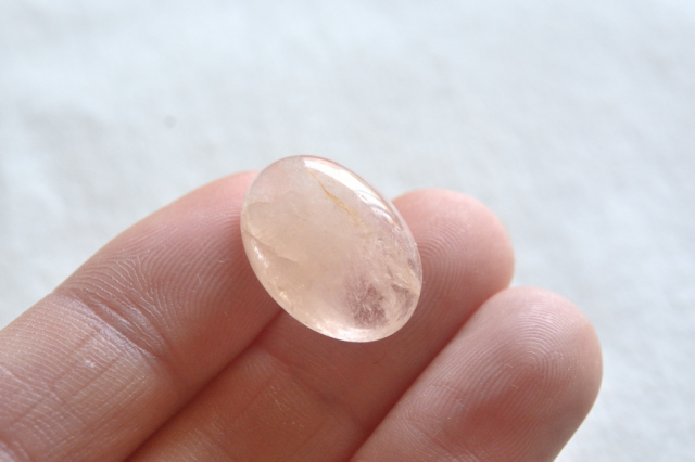 モルガナイト【13】ルース・カボション（18×13mm）