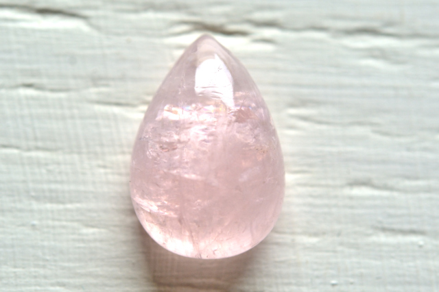 モルガナイト【14】ルース・カボション（16×11mm）