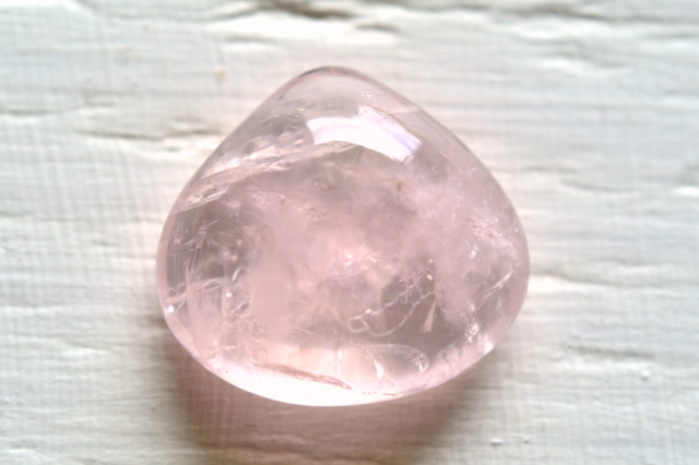 モルガナイト【24】ルース・カボション（14×15mm）