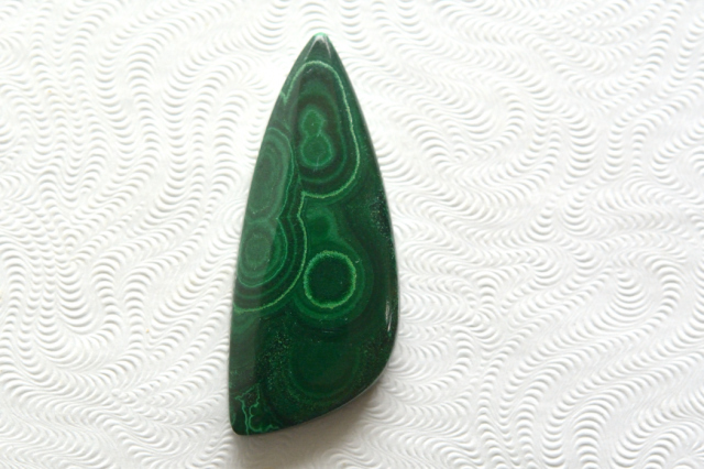 マラカイト【7】ルース・カボション　（33×13.5mm）