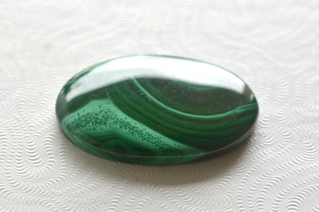マラカイト【10】ルース・カボション　（33×21mm）