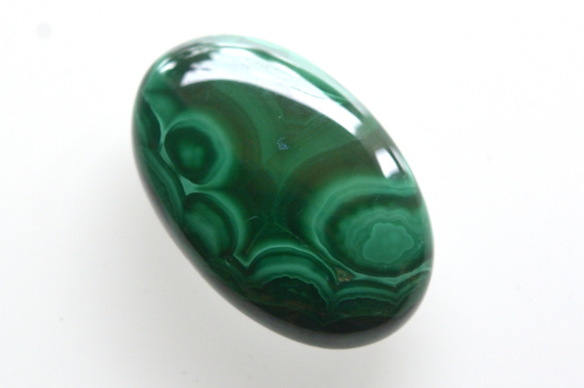 マラカイト【12】ルース・カボション　（30.5×19.5mm）